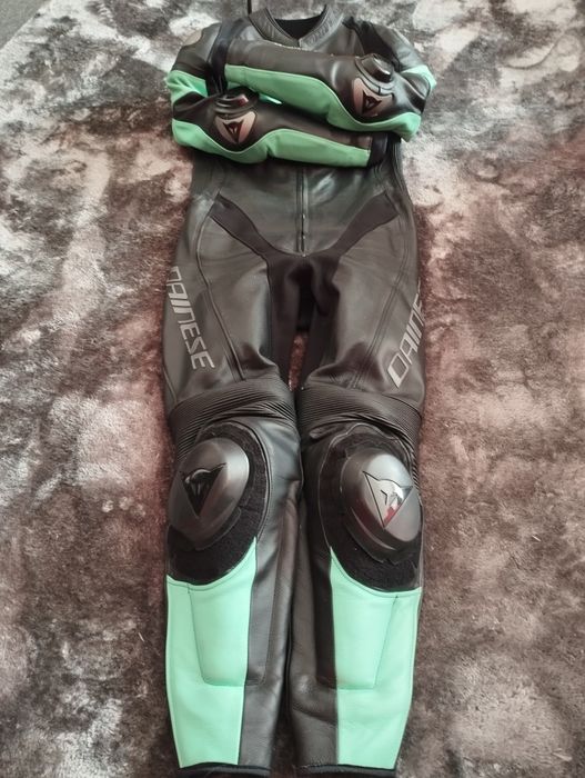 Дамски кожен мото екип Dainese 40 (XS-S)