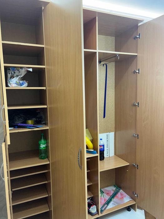 Большой шкаф в коридор