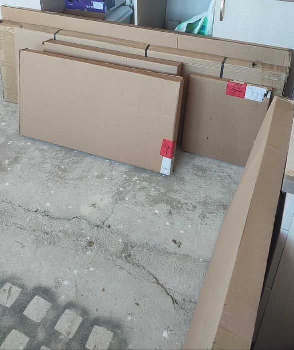 Продавам НОВ КУХНЕНСКИ ПЛОТ цена 50 евро  дължина 180 см