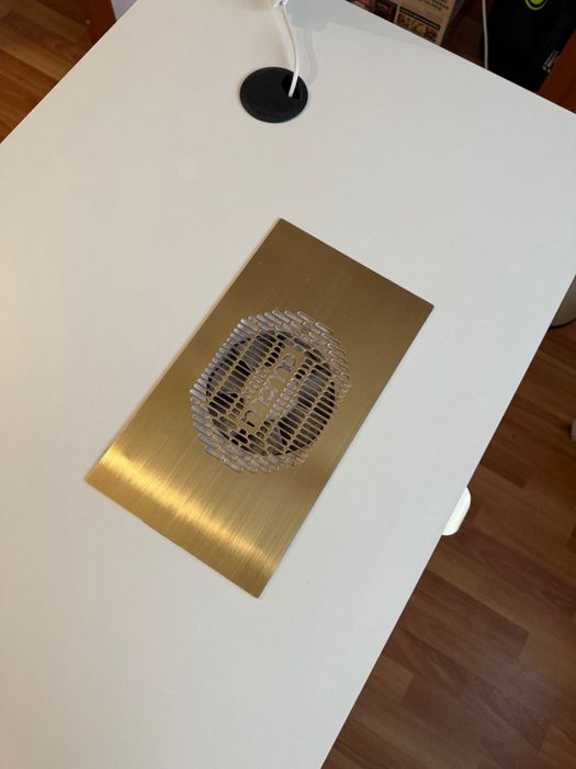 Vand masa de manichiura cu aspirator incorporabil + lampa de lumina