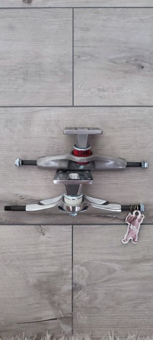 Axe Pentru Skateboard