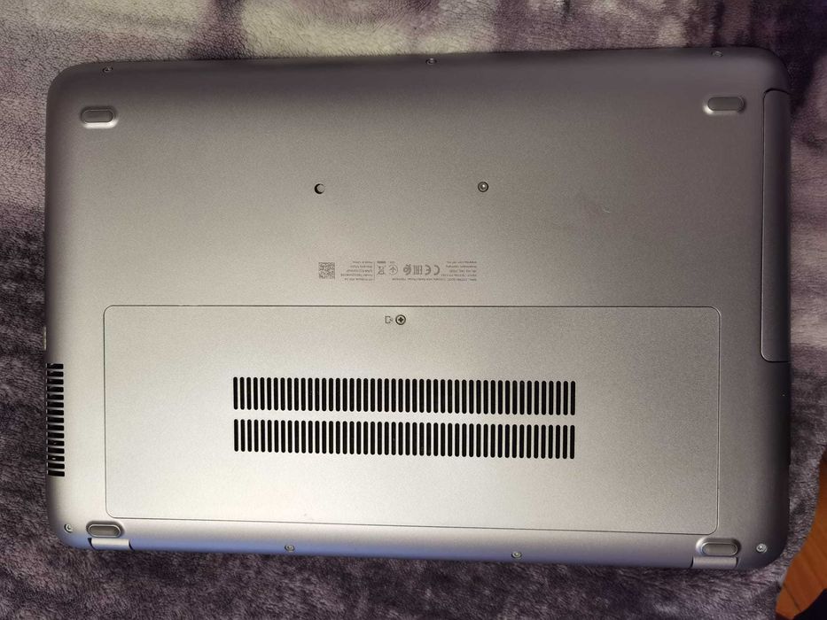 Laptop HP ProBook 450 G4, 8gb ram +1 slot liber, 512 gb HDD + slot M2, baterie buna