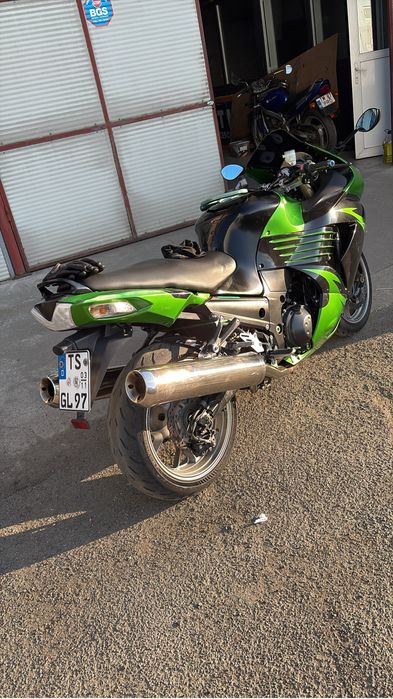 kawasaki zzr1400 ' Auto, moto si ambarcatiuni ' OLX.ro