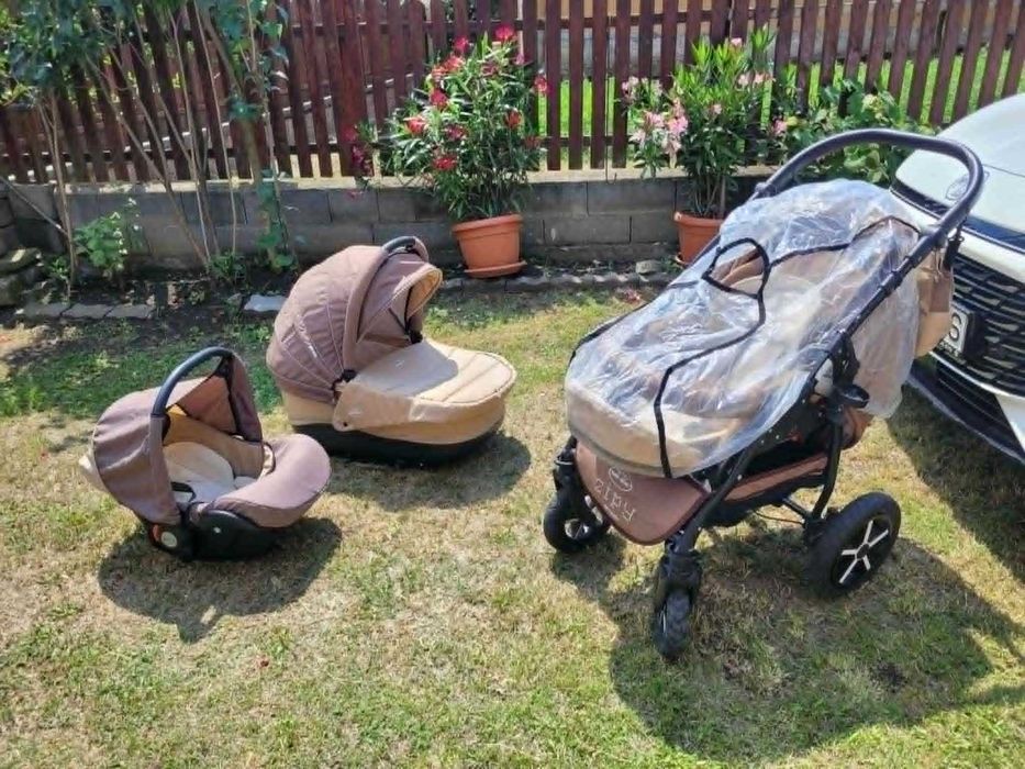 Carucior bebelusi Baby Merc Zippy 3 in 1