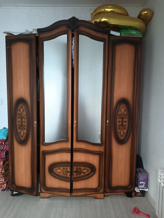 Продам шифоньеры