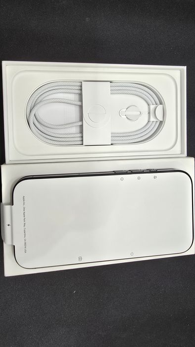 Iphone 16 pro 128gb неизползван !
