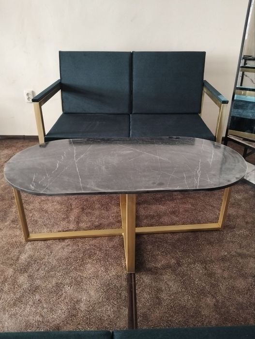 Jurnalniy stol loft stilida