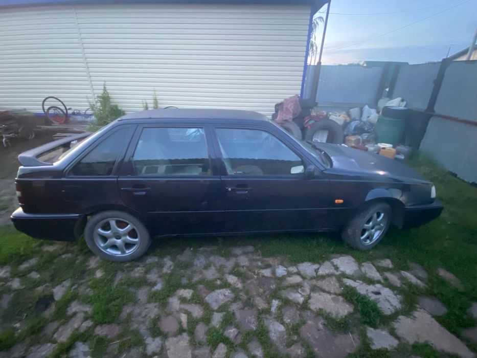 Продам машину Volvo 440