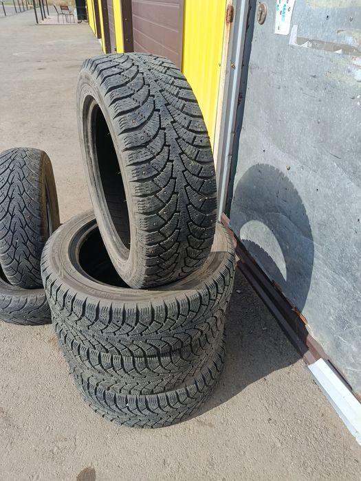 Продам резину комплект