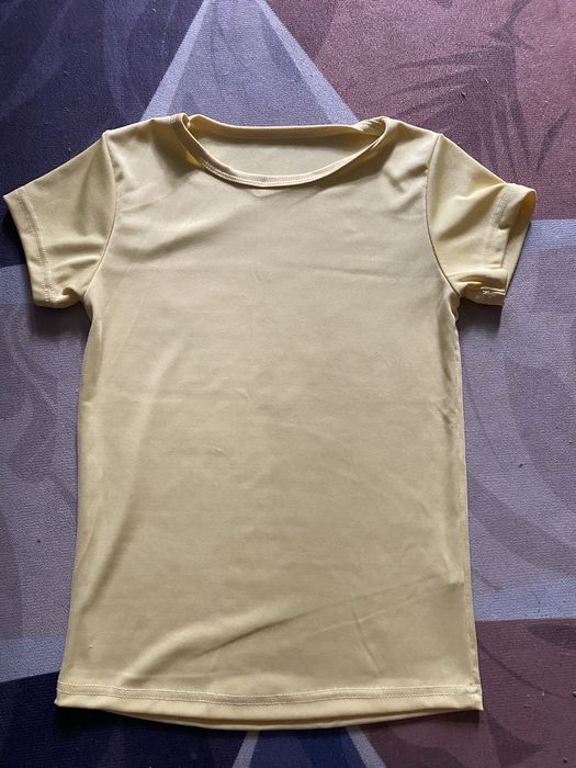 Продам футболки женские