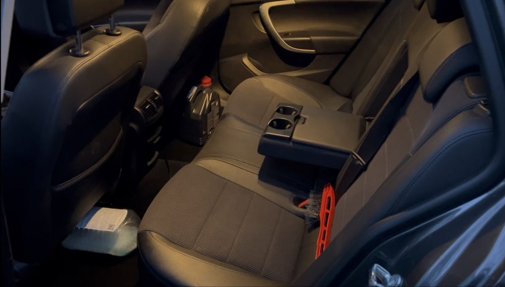 Opel Insignia  2.0 CDTI