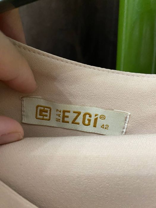 Кофта юбка сотилади