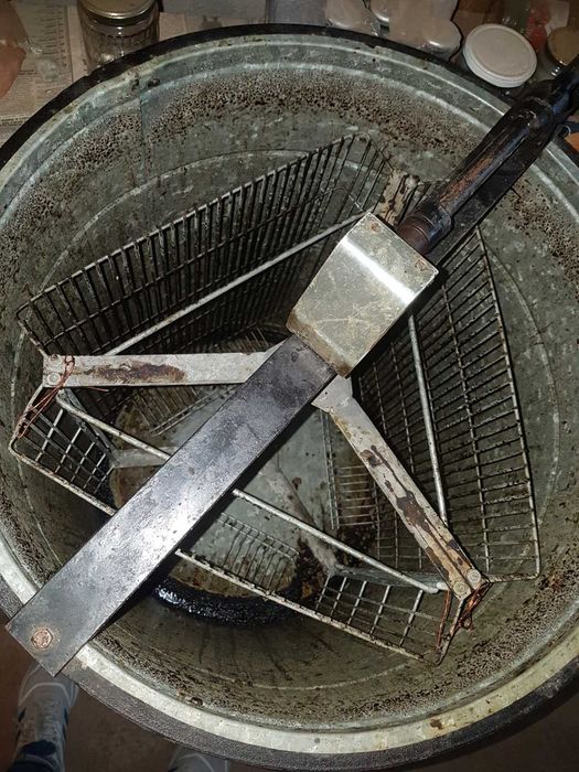 Центрофуга за мед