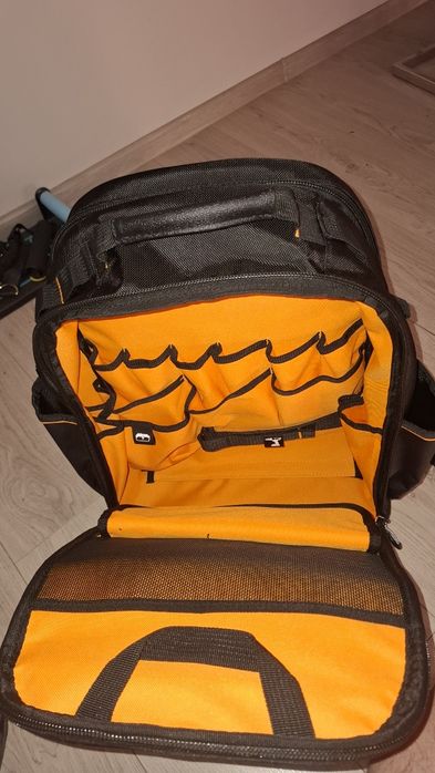 Раница за инструменти Dewalt McLaren Limited edition
