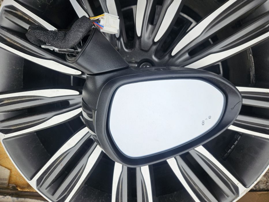 Продам запчасти на разные авто
