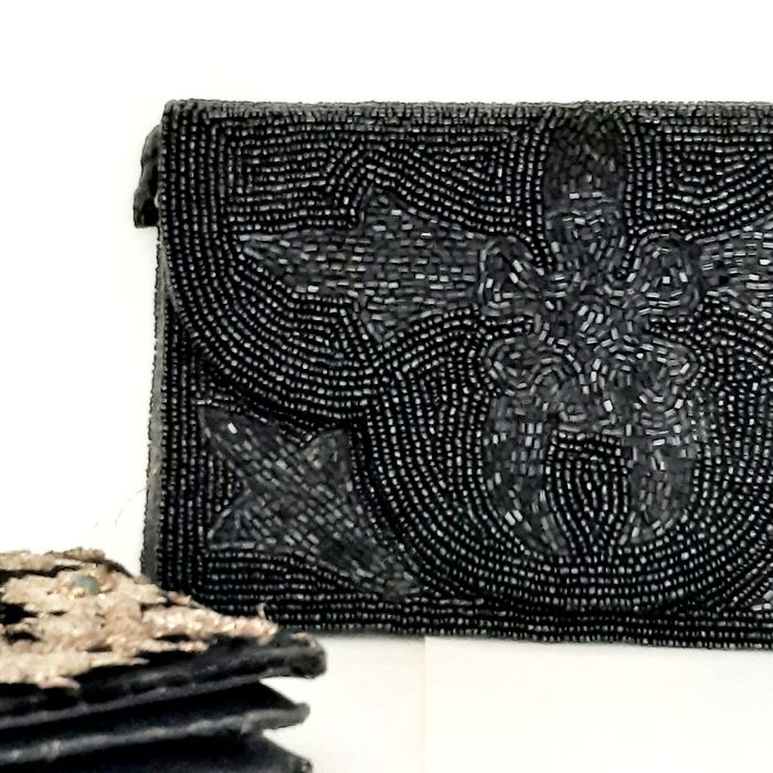 Сумочки-клатчи. Велюр, шёлк, бисер Индия