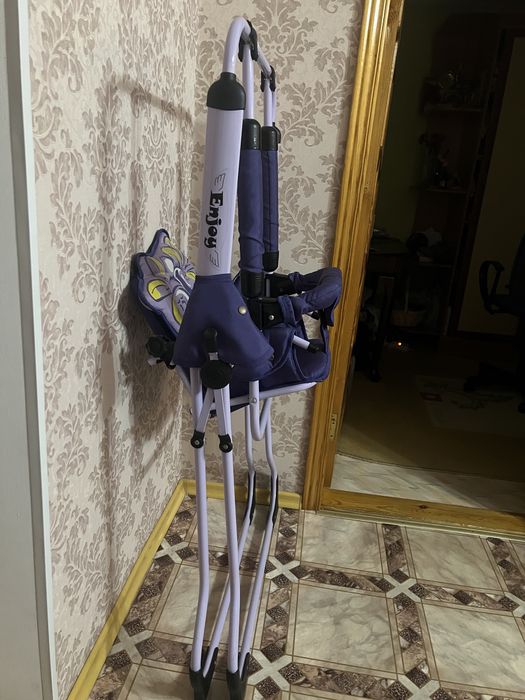 Продам детскую качелю.