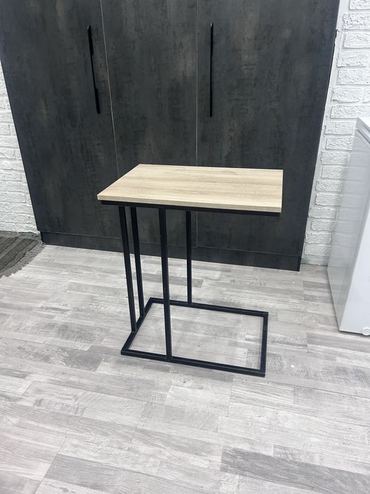 Журнальный столик