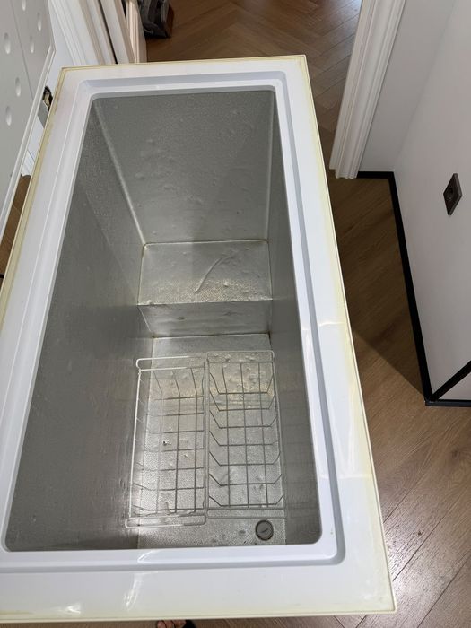 Продам горизонтальный морозильник б/у