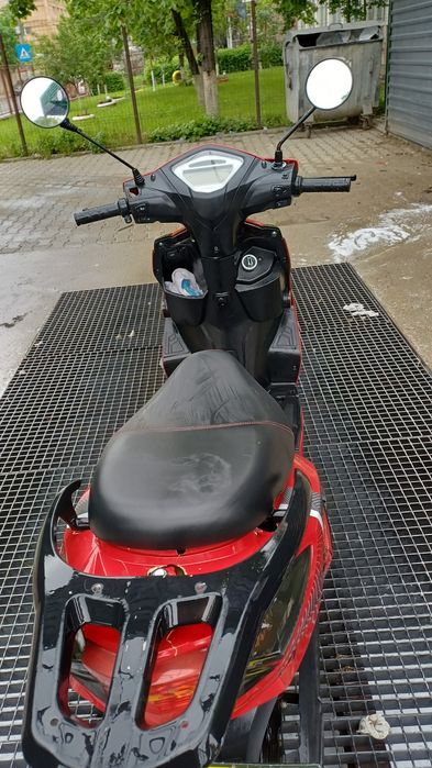 Scuter electric yadea rk 3