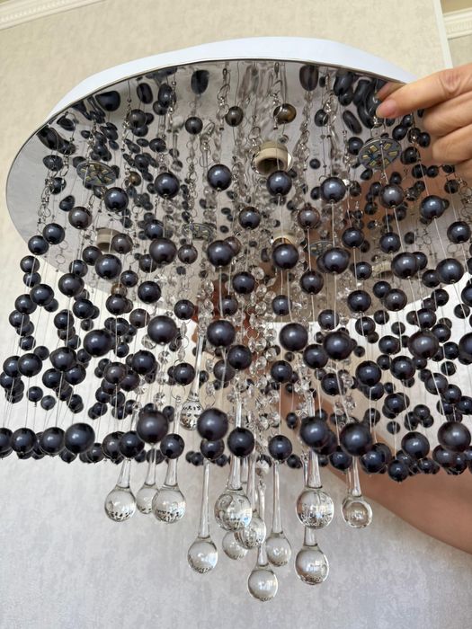 Продается люстра