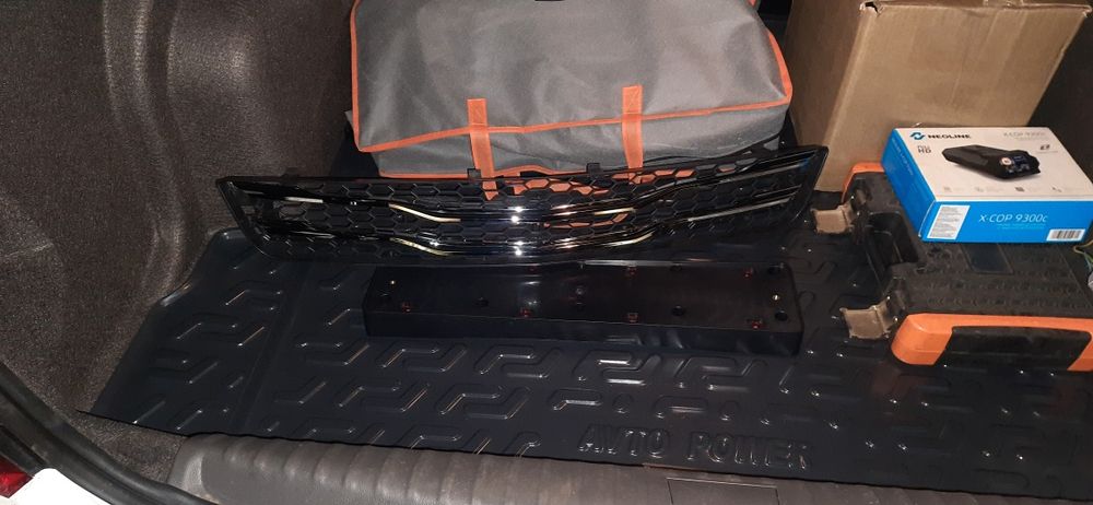 Решётка бампера кобальт малибу хром