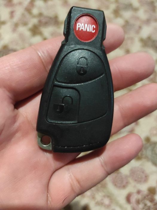Ключ Mercedes Benz рыбка.