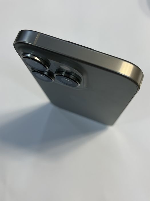 iPhone 16 PRO / Accept Schimb