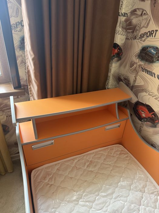 Детская кровать-машина