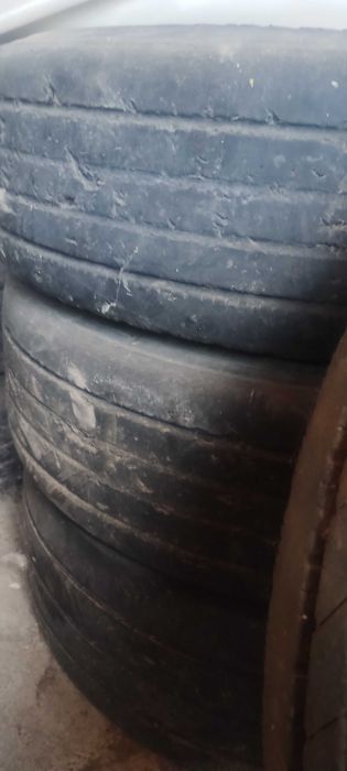 Гуми за Мерцедес и селскостопанска техника