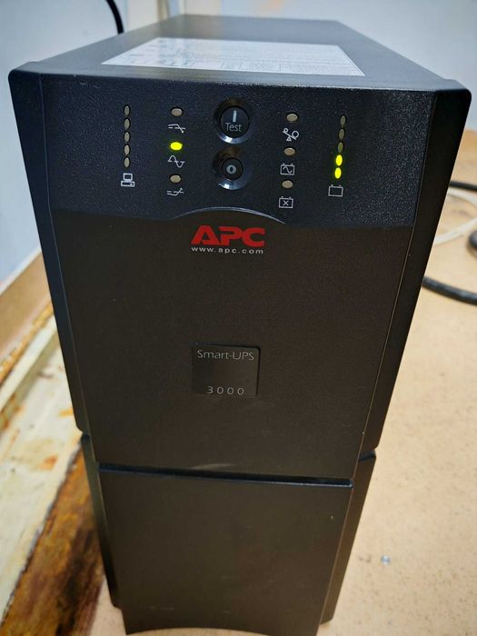 UPS APC Smart Ups 3000