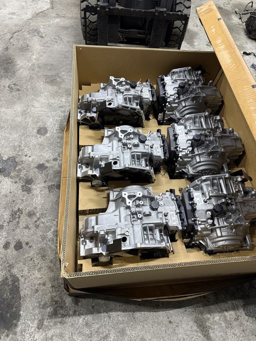 Jentra karobka avtomat yangi!!!