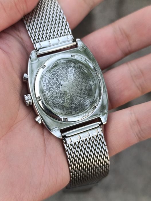 Jaqsue Lemeans соат сотилади