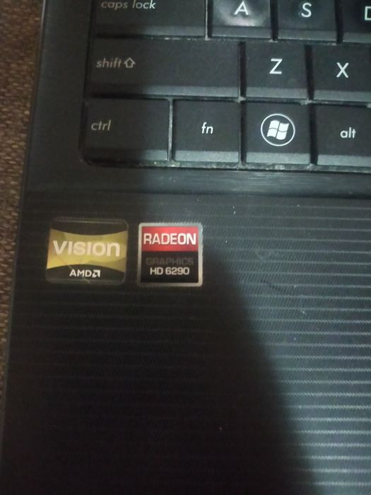 Laptop Asus de birou