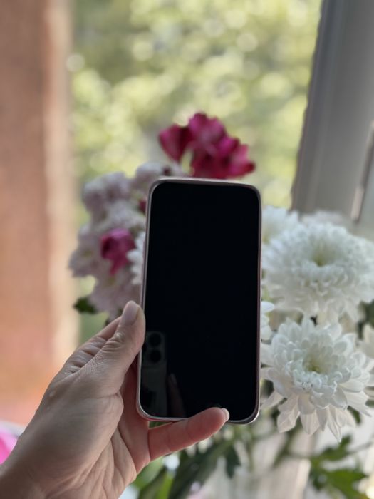 Продам iPhone 13 Pro