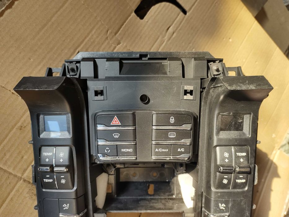 Централна Конзола Климат Контрол 7P5864375 Porsche Cayenne 3.0D 92A/EG22/2012