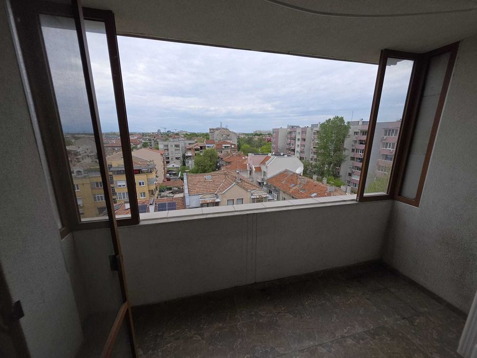 Продава се Тристаен апартамент в Пловдив, Южен - 74 кв.м за 1013 €/кв.м - Снимка #8