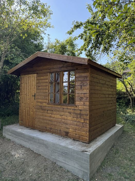 Барака за инструменти, къща за инструменти, градинска къща