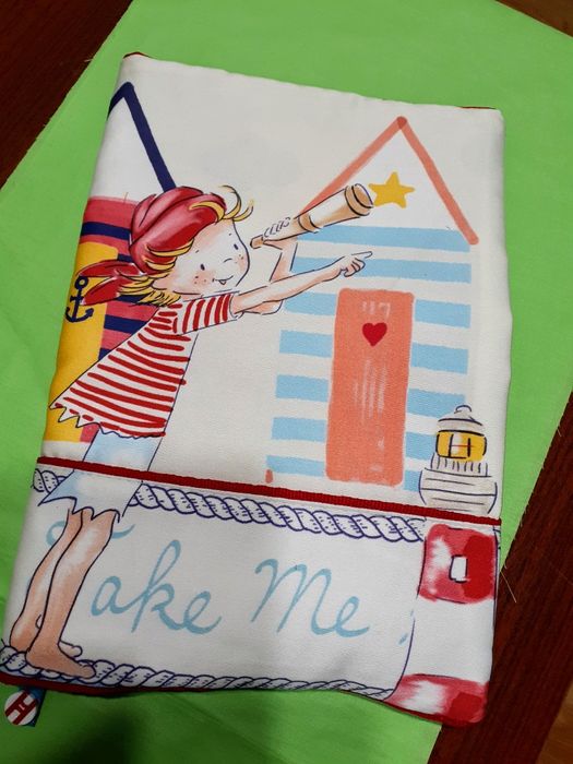 Подвързия/ дрешка  за книга