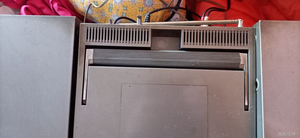 Страхотен касетофон саньо отделящи се колони