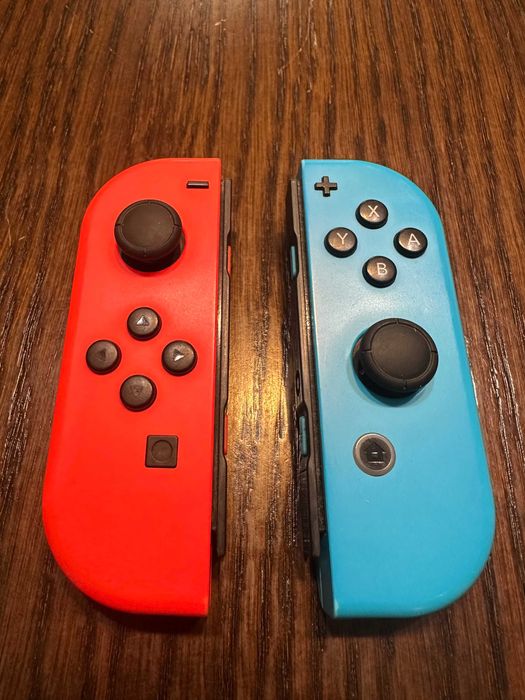 Nintendo Switch Joy-Con (комплект контролери) синьо/червено