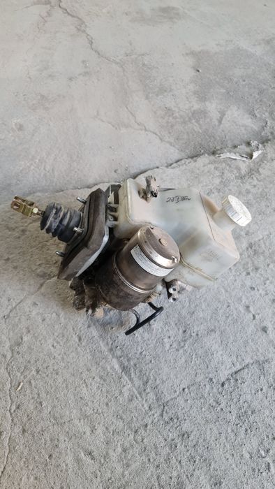 Pompa servo mitsubishi pajero 3