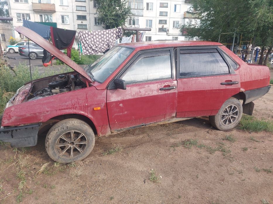 Продам ваз 21099,машина заводится ездит.