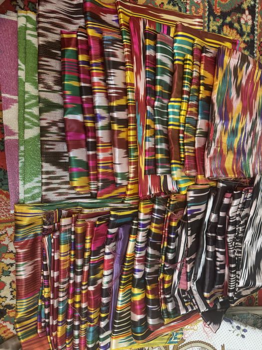 Продается АТЛАС и Грибдишин, платки мотерал отрезы 1-2-3 метров