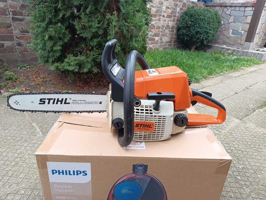 Бензинова резачка Щил 021