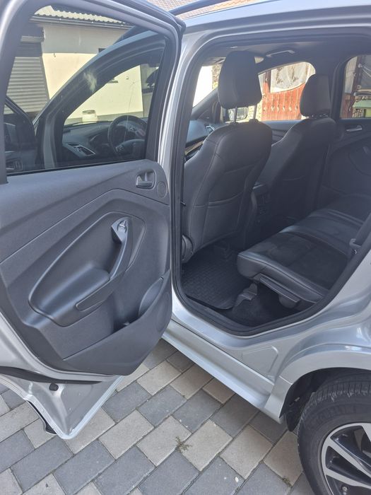Ford Kuga 2017 proprietar 4x4