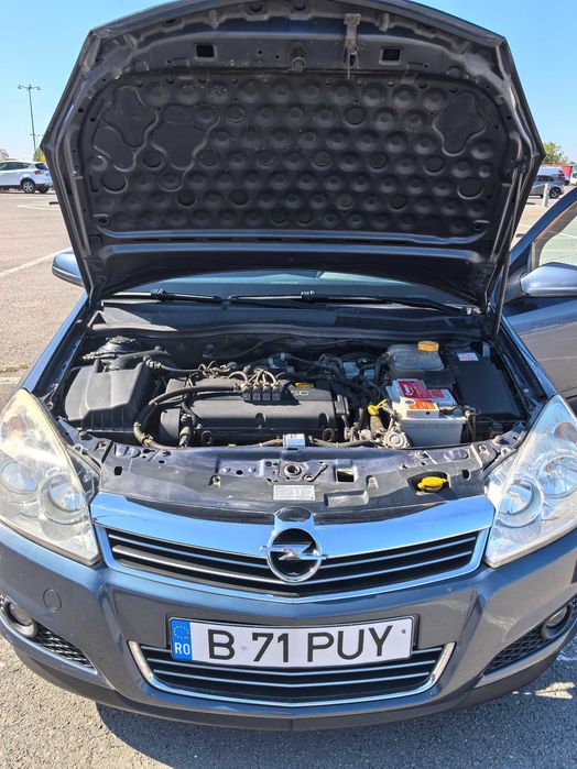 Masina Opel Astra H din 2008 - benzina + GPL