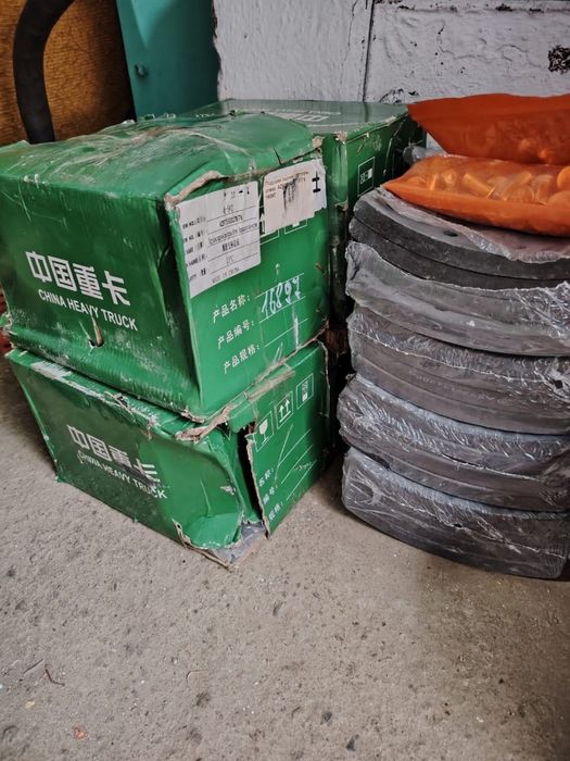 Продается запчасти для HOWO