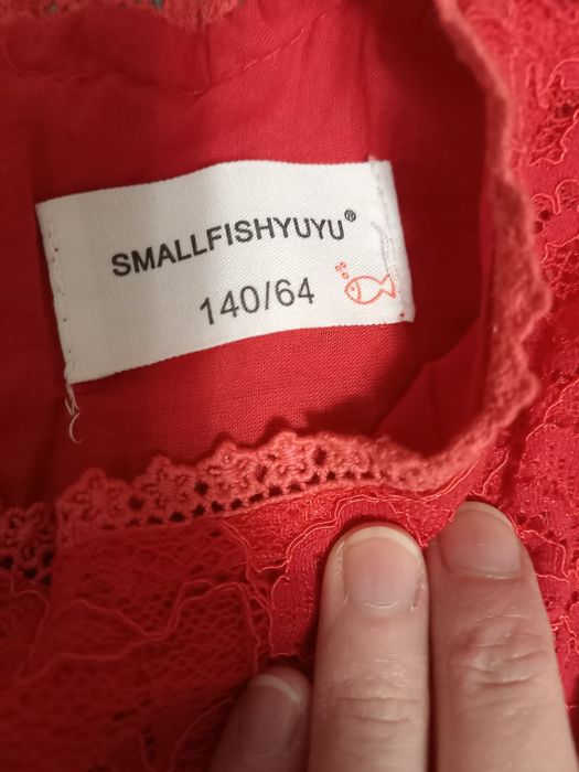 Продам платье гипюровое