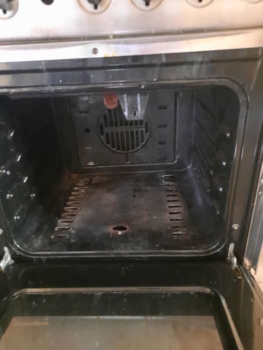 Плита газовая, произведена в Турции. Рабочая не новая.